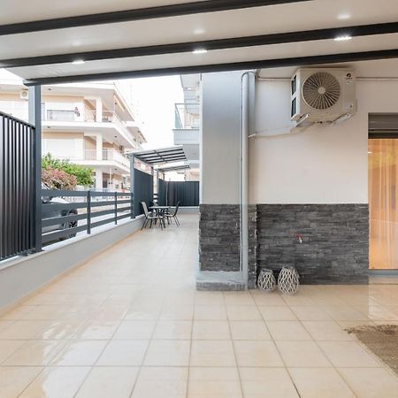 Sithoniars Luxury Ground Floor Apartment With Private Garden Неос-Мармарас Екстер'єр фото