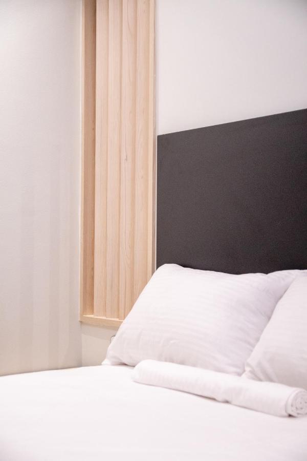 Sithoniars Luxury Ground Floor Apartment With Private Garden Неос-Мармарас Екстер'єр фото